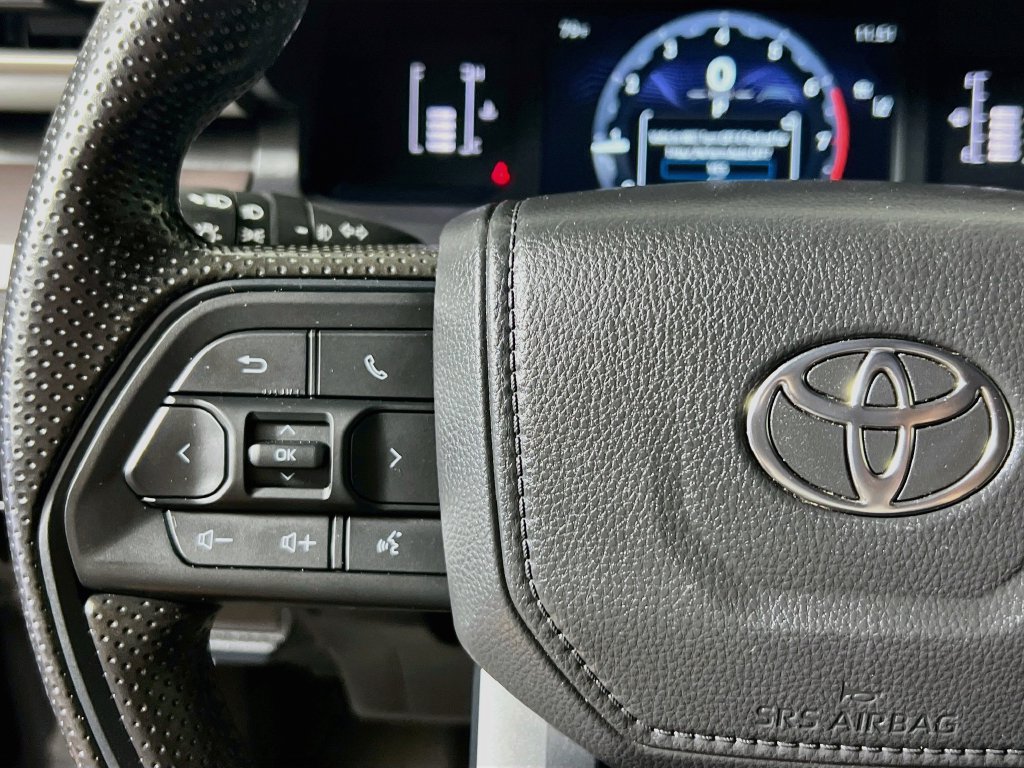 Used 2024 Toyota Tacoma SR5 RWD image 18