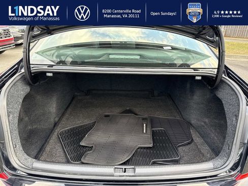 Used 2020 Volkswagen Passat 2.0T R-Line image 11