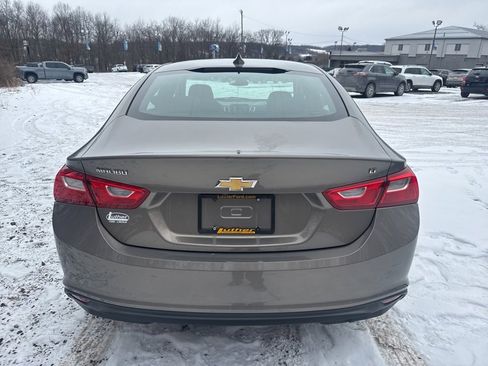 Used 2018 Chevrolet Malibu LT image 8