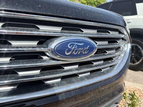 Used 2022 Ford Edge SEL AWD/4WD image 3
