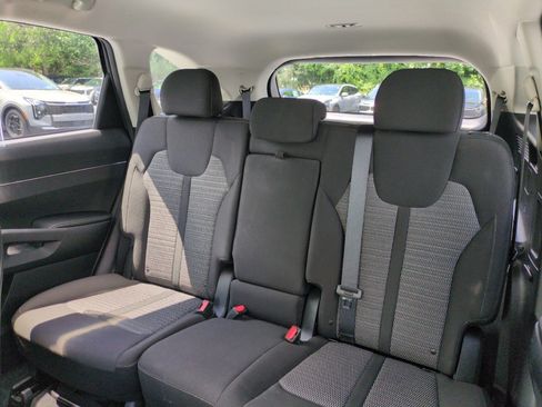 Certified 2023 Kia Sorento LX FWD image 23