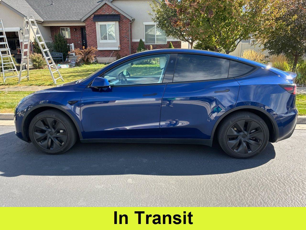 Used 2025 Tesla Model Y Long Range RWD image 1
