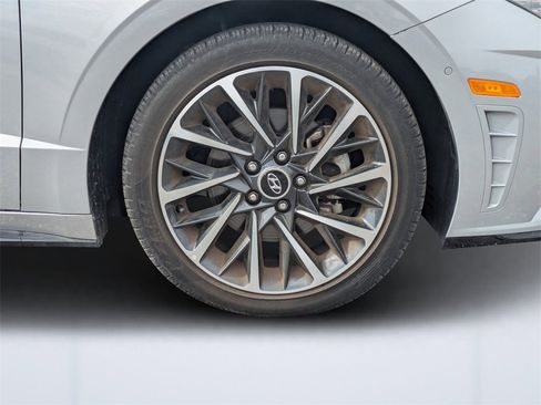 Used 2023 Hyundai Sonata Limited image 11