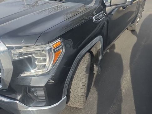 Used 2019 GMC Sierra 1500 SLE w/ X31 Off-Road Package image 2