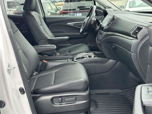 Certified 2023 Honda Ridgeline RTL image 6