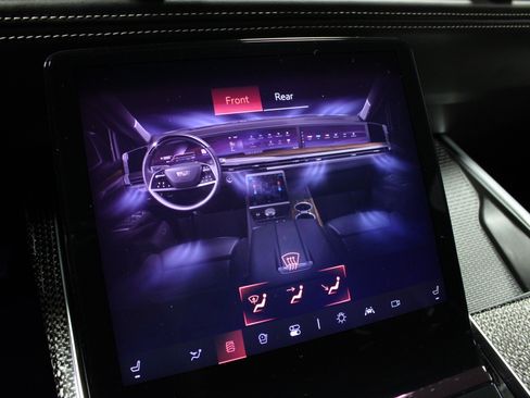 Used 2025 Cadillac Escalade V image 33