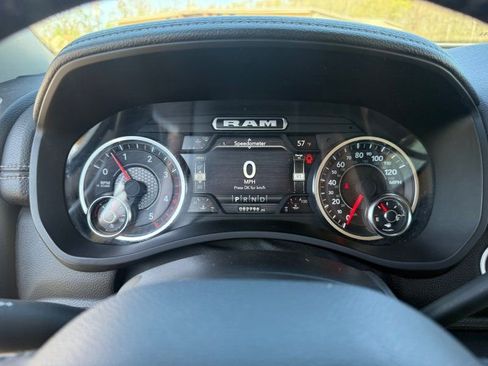 Used 2024 RAM 2500 Laramie AWD/4WD image 25