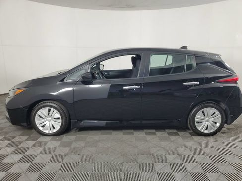 Used 2025 Nissan Leaf S FWD image 7