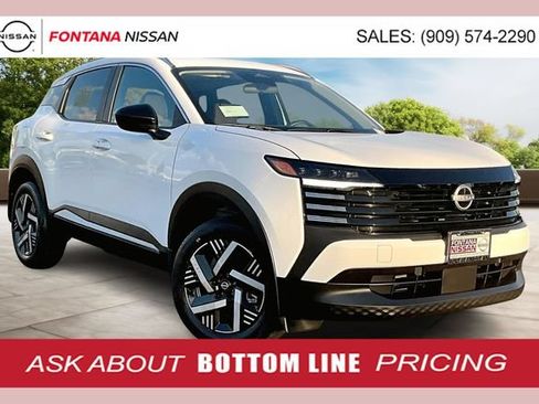 New 2026 Nissan Kicks SV w/ Charging Package FWD image 1