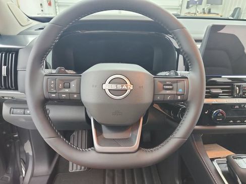 New 2026 Nissan Pathfinder SL w/ SL Premium Package FWD image 24