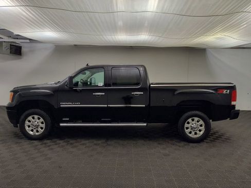 Used 2012 GMC Sierra 3500 Denali image 2