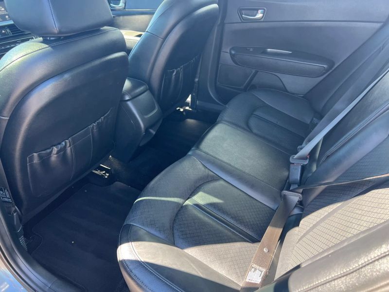Used 2020 Kia Optima SE FWD image 17