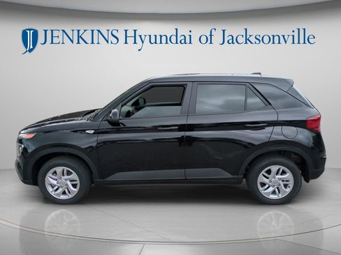 New 2026 Hyundai Venue SE FWD image 6
