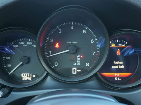 Used 2024 Porsche Macan image 21