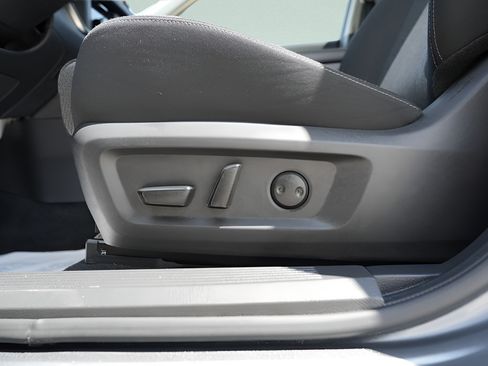Used 2024 Nissan Rogue SV AWD/4WD image 22