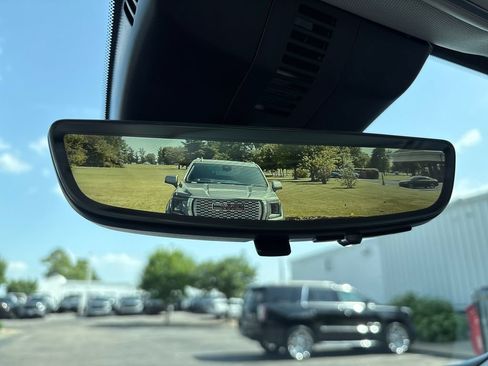 New 2026 GMC Acadia Denali w/ Super Cruise Package AWD/4WD image 36
