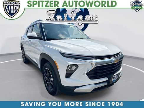 Used 2025 Chevrolet TrailBlazer LT w/ Driver Confidence Package image 1