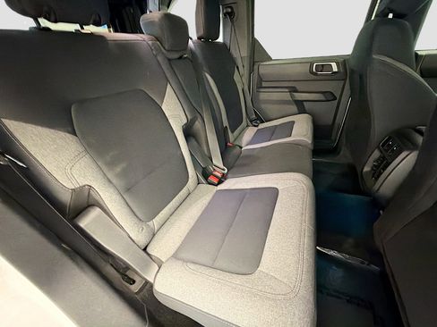 Used 2025 Ford Bronco Big Bend image 14