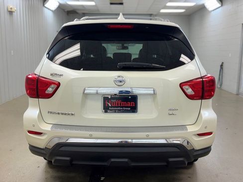 Used 2020 Nissan Pathfinder SL AWD/4WD image 6
