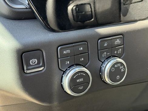 New 2026 GMC Sierra 1500 SLE w/ X31 Off-Road Package image 23