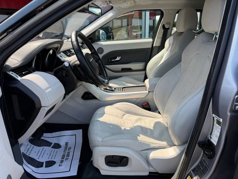 Used 2014 Land Rover Range Rover Evoque Pure Premium AWD/4WD image 5