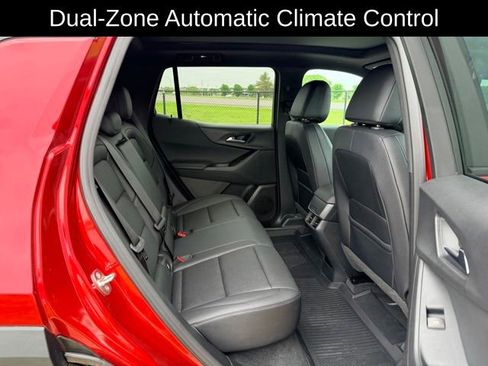 Certified 2026 Chevrolet Equinox LT w/ Convenience Package II AWD/4WD image 10