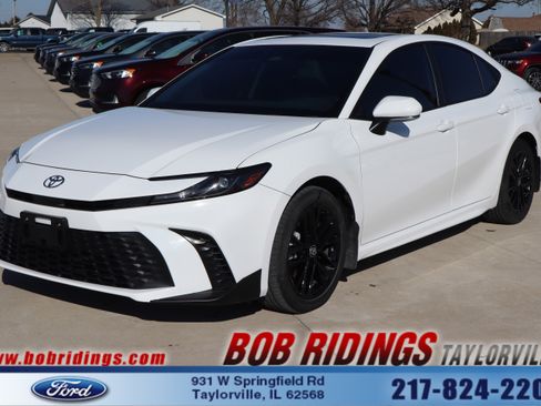 Used 2025 Toyota Camry SE w/ Multimedia Upgrade Package image 1