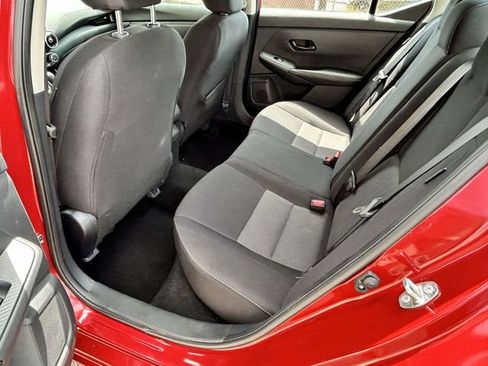 Used 2025 Nissan Sentra SV FWD image 9