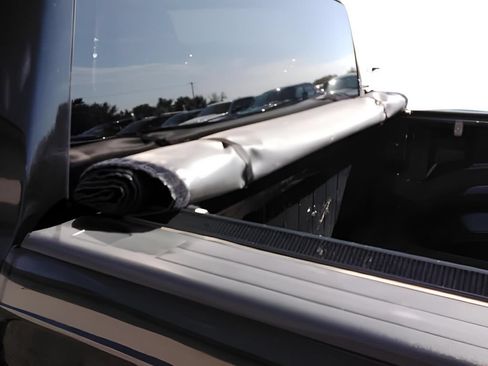 Used 2023 RAM 1500 Laramie AWD/4WD image 31