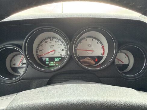 Used 2009 Dodge Challenger R/T image 14