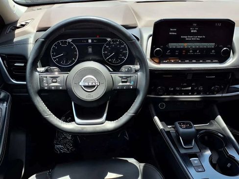 Used 2023 Nissan Rogue SL w/ SL Premium Package FWD image 12