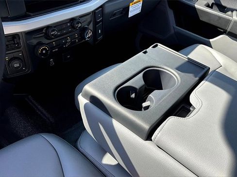 New 2026 Ford F550 4x4 Crew Cab Super Duty w/ XL Chrome Package image 8