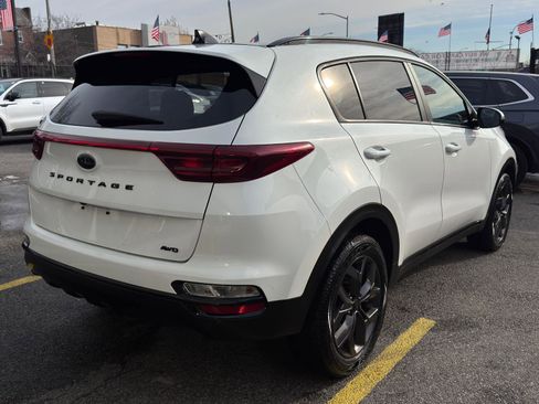 Used 2022 Kia Sportage Nightfall Edition image 4