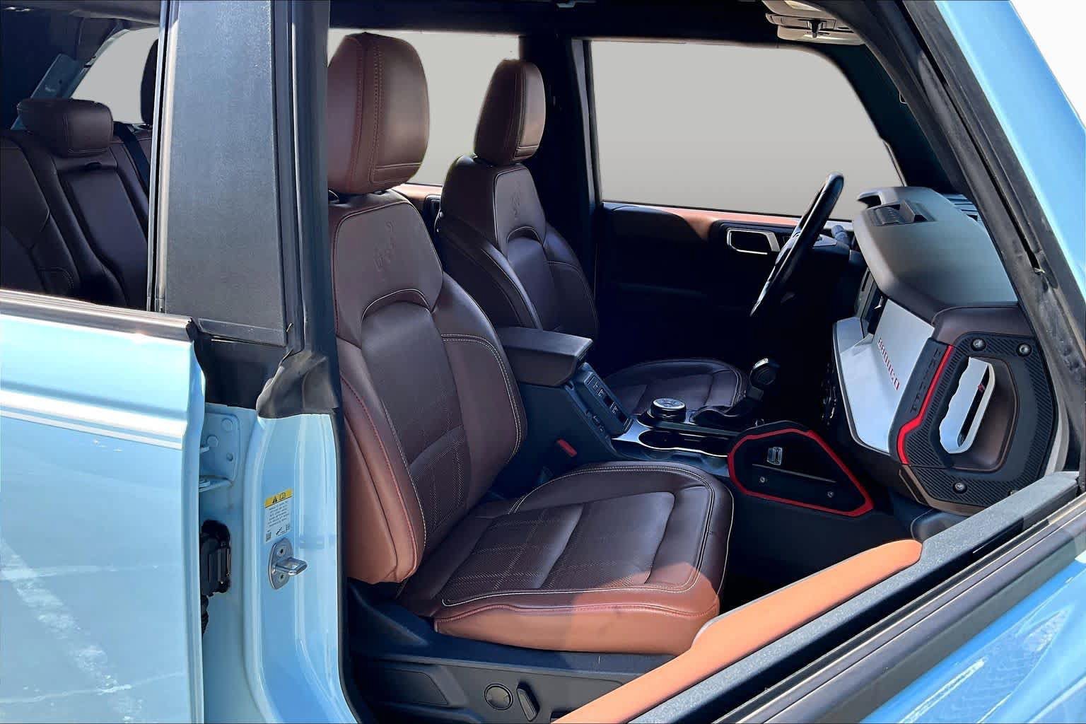 Used 2024 Ford Bronco Heritage Edition AWD/4WD image 8