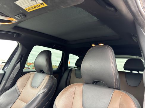 Used 2016 Volvo XC60 T5 Premier w/ Proximity Package image 20