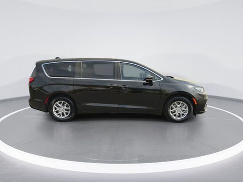 New 2026 Chrysler Pacifica Select FWD image 9