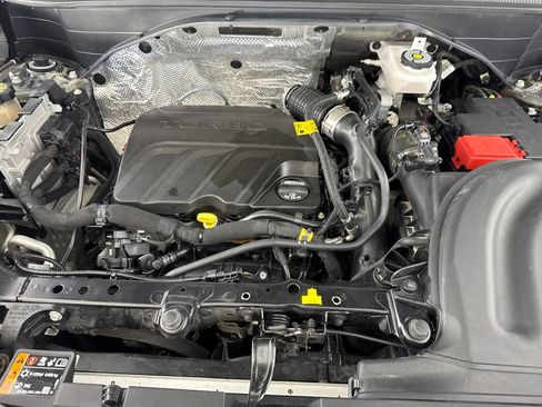 Used 2023 Buick Encore GX Preferred w/ Cold Weather Comfort Package FWD image 19