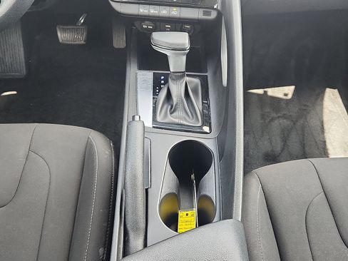 Certified 2023 Hyundai Elantra SEL FWD image 19