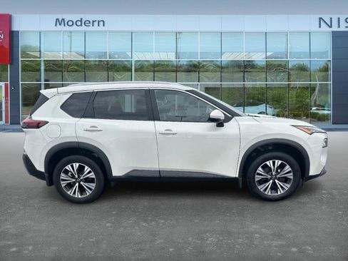 Certified 2023 Nissan Rogue SV w/ SV Premium Package image 4