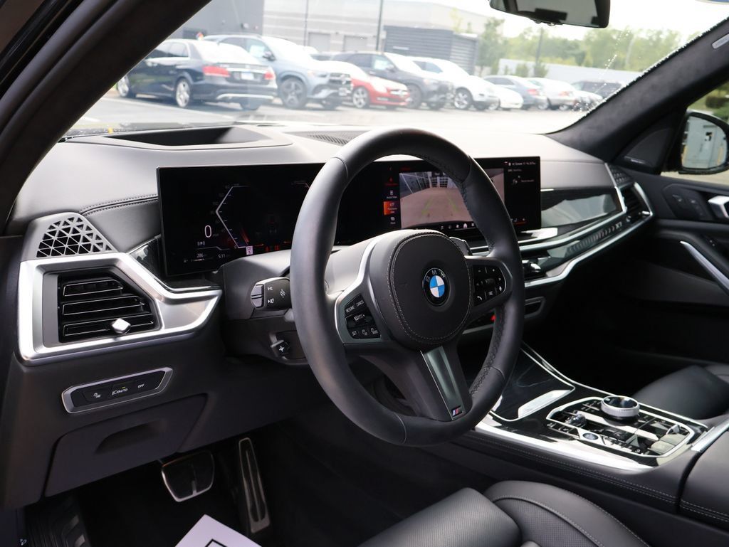 Used 2026 BMW X7 xDrive40i w/ Executive Package AWD/4WD image 21