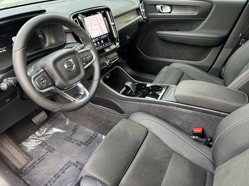 Certified 2023 Volvo XC40 Recharge Plus AWD/4WD image 9