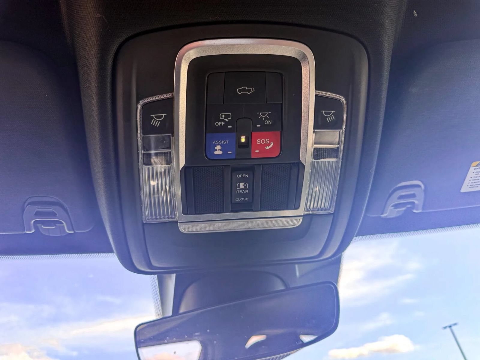 Used 2021 RAM 1500 Laramie AWD/4WD image 41