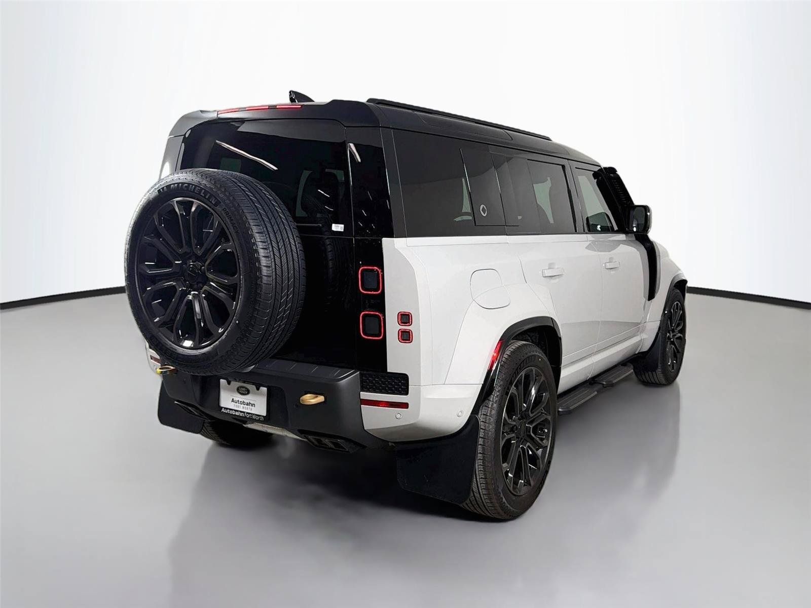New 2026 Land Rover Defender 110 OCTA AWD/4WD image 5