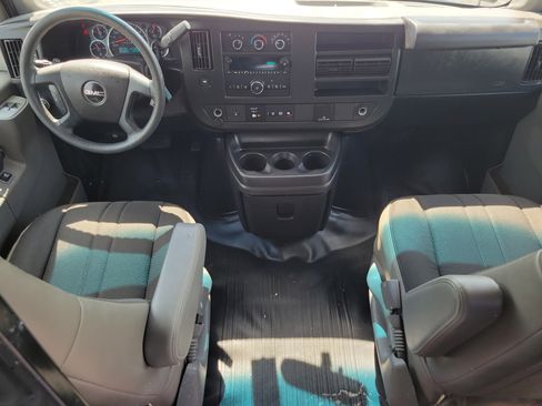 Used 2020 GMC Savana 2500 w/ Driver Convenience Package RWD image 7