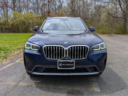Used 2023 BMW X3 xDrive30i w/ Premium Package AWD/4WD image 2