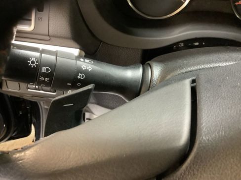 Used 2017 Subaru Crosstrek 2.0i Premium image 29