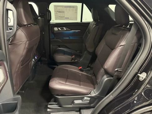New 2026 Ford Explorer Platinum RWD image 33