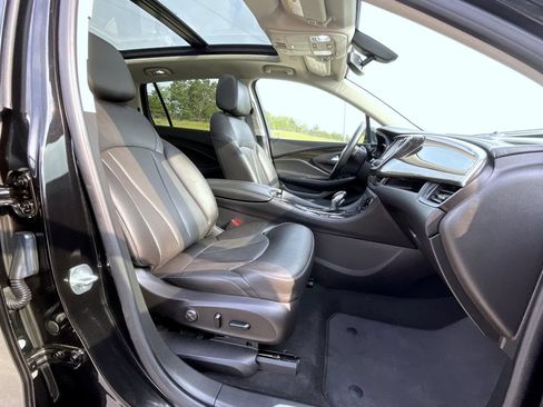 Used 2020 Buick Envision Essence w/ Experience Buick Package AWD/4WD image 16