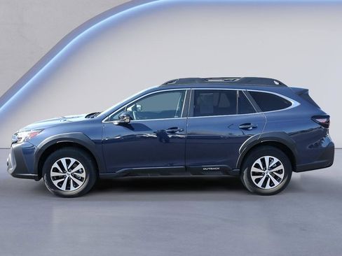 Used 2025 Subaru Outback Premium w/ Popular Package #1A AWD/4WD image 3