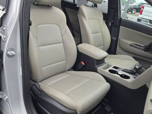 Used 2020 Kia Sportage S w/ S FWD Sunroof Package image 16